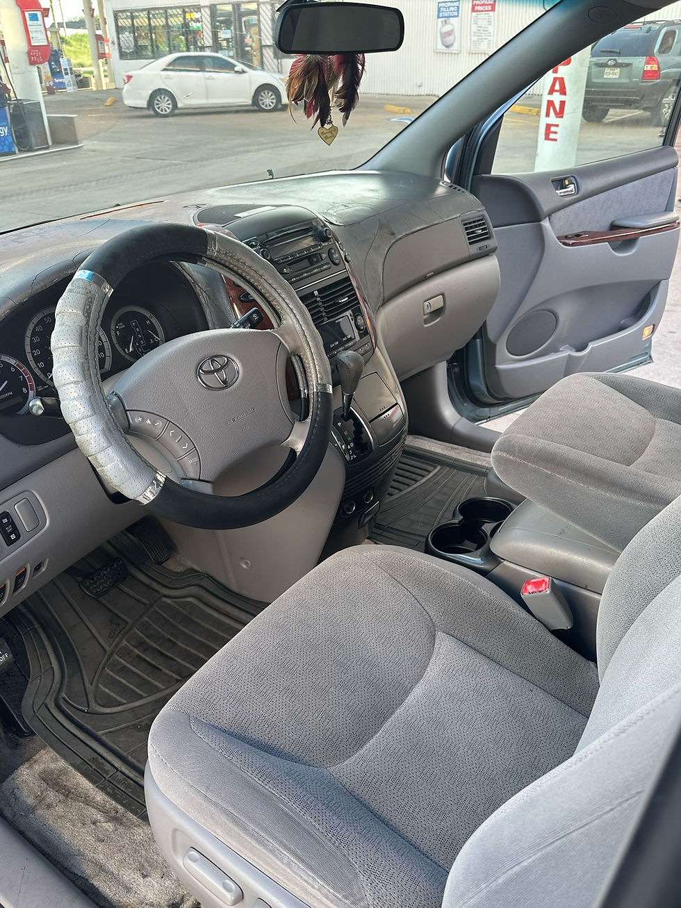 Thumbnail: 2005 Toyota Sienna XLE FWD 4 Door Van