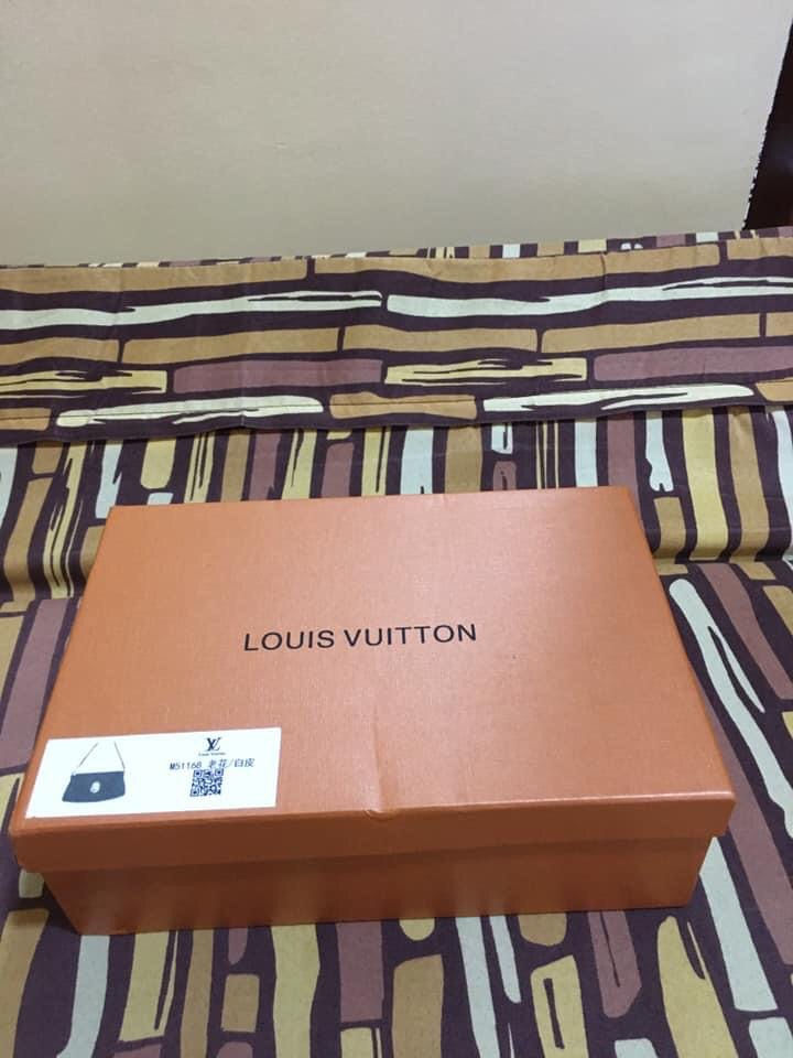 Thumbnail: LV Two Way Hand/Sling Leather Bag