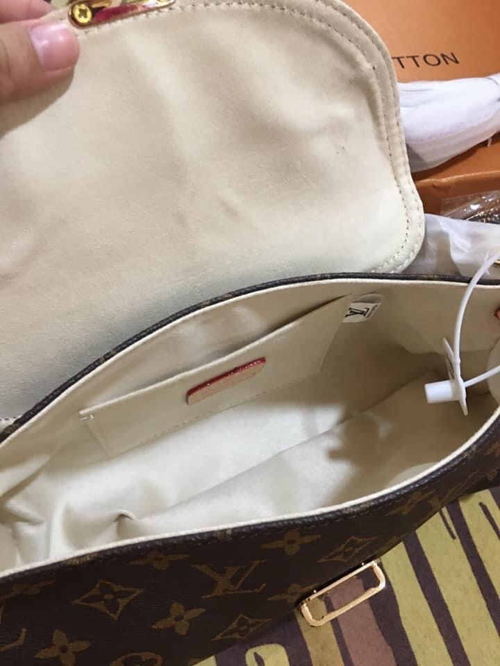 Thumbnail: LV Two Way Hand/Sling Leather Bag