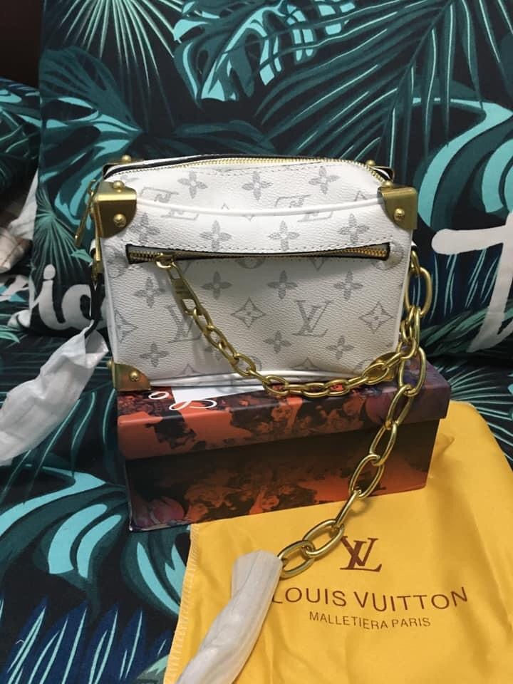 Thumbnail: LV Sling Bag white
