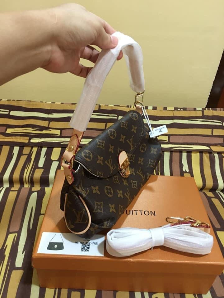 Thumbnail: LV Two Way Hand/Sling Leather Bag