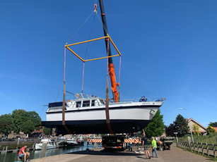 Te water laten boot