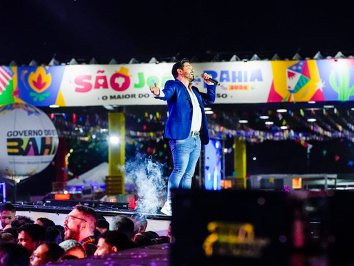 Atração mais esperada no Parque de Exposições, Calcinha Preta, a banda que atravessa gerações, arrasta legião de fãs