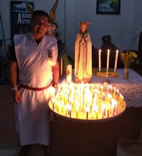 VIRGEN CARLOS.jpg