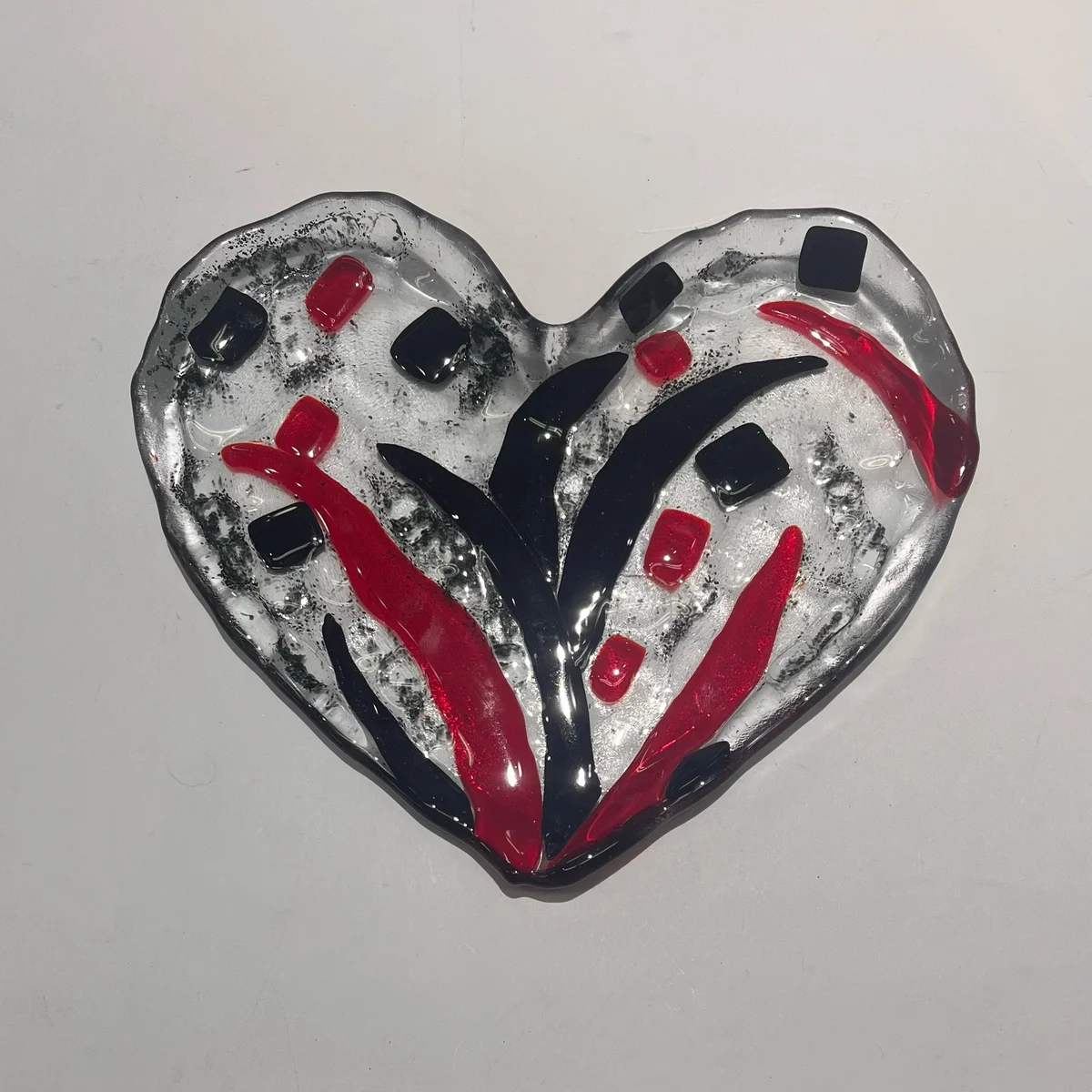 Red and Black Designed Heart Dish