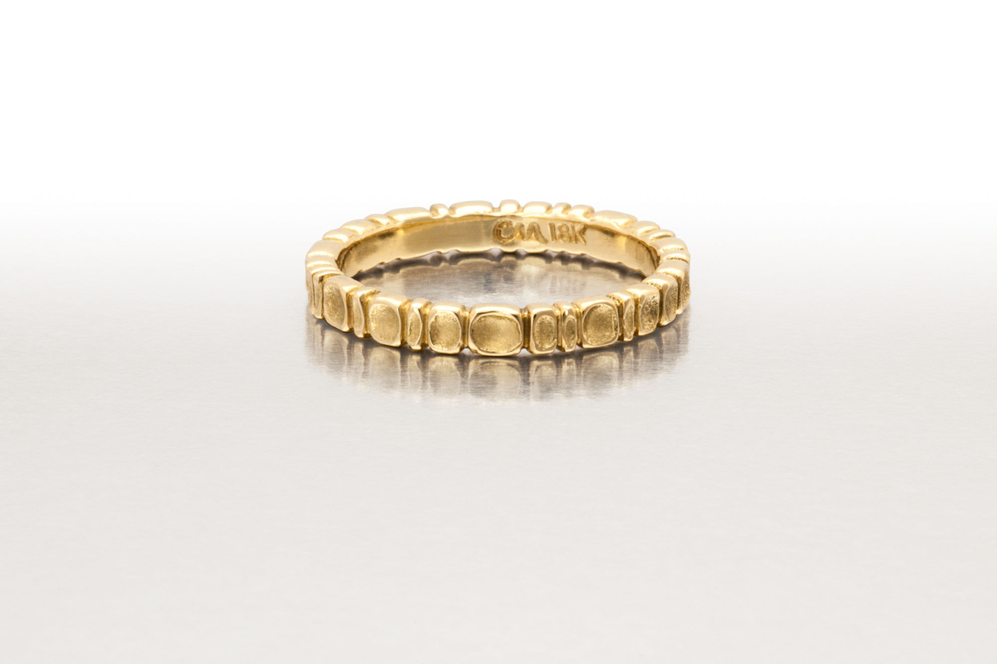 Medium Deep Scoops Ring / Gold
