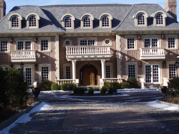 P1040005_BRICK HOUSE.JPG