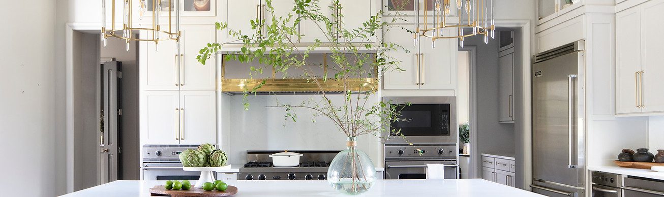 Uneditedimages-Kitchen-Lisa_Edit_2 copy.jpg