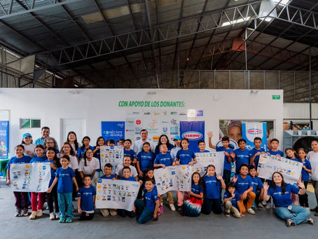 Una alegre mañana se vivió en el Banco de Alimentos, Eskimo y Tigo Nicaragua entregan de 4,000 vasos de leche y una mañana de alegría