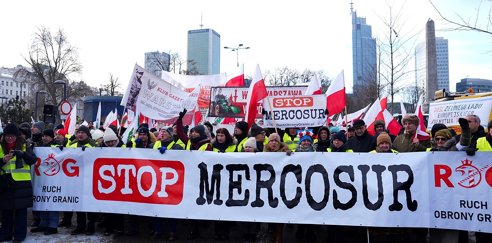 Manifestantes anti acuerrdo en Polonia