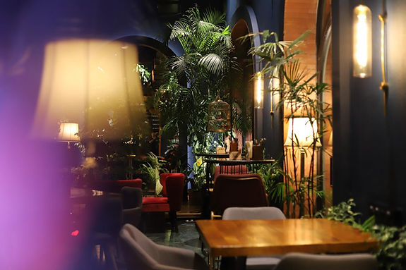 Best Restaurant Ambiance Vadodara Gujarat.jpeg