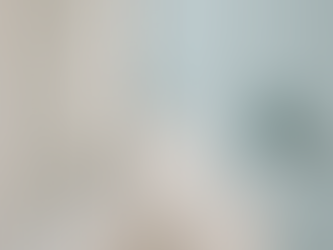 Salle de bain humide avec peinture