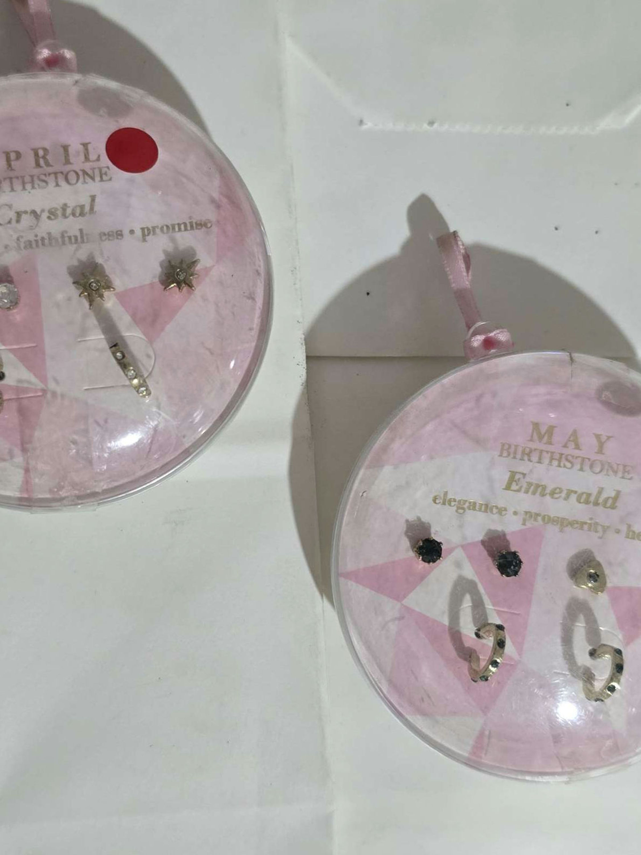 Juego de aretes negro y blanco 