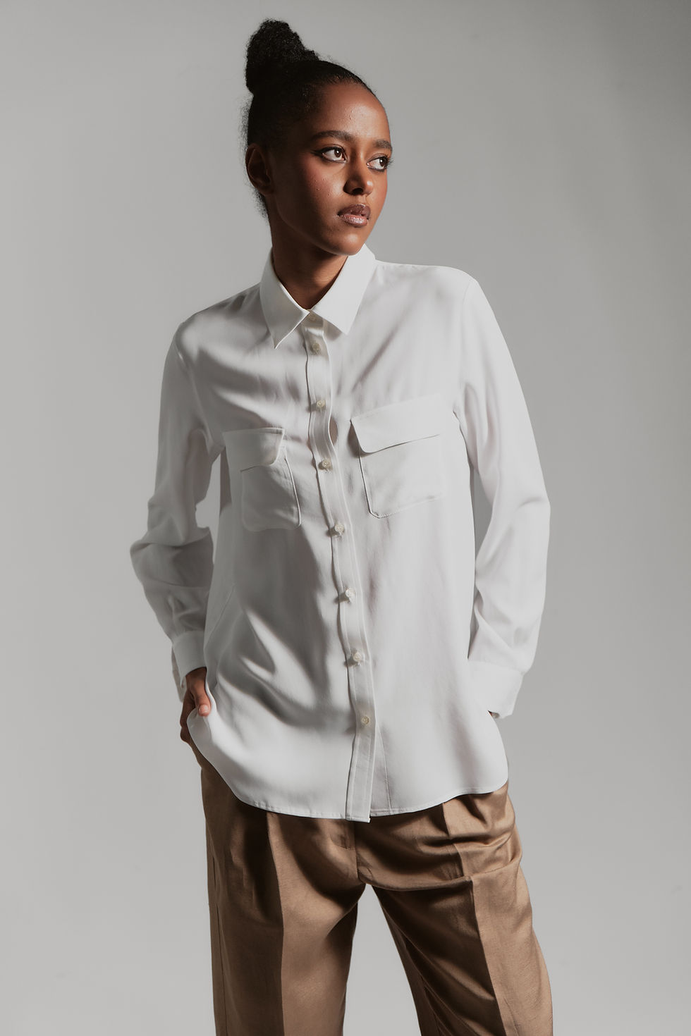 Thumbnail: OVERSIZED BLOUSE WITH FRONT POCKETS-WHITE