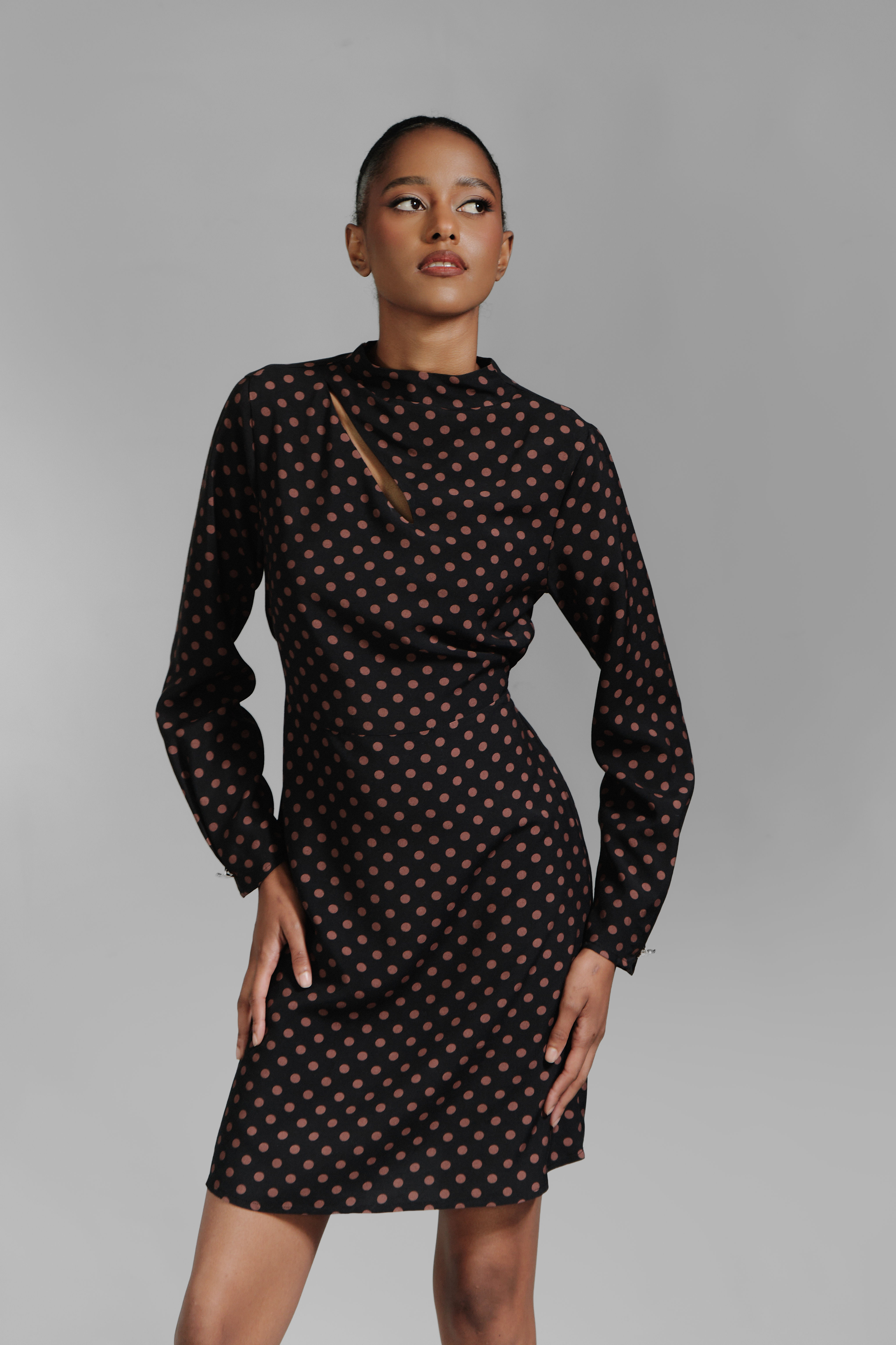 DRESS WITH DOTS PALINTO BROWN