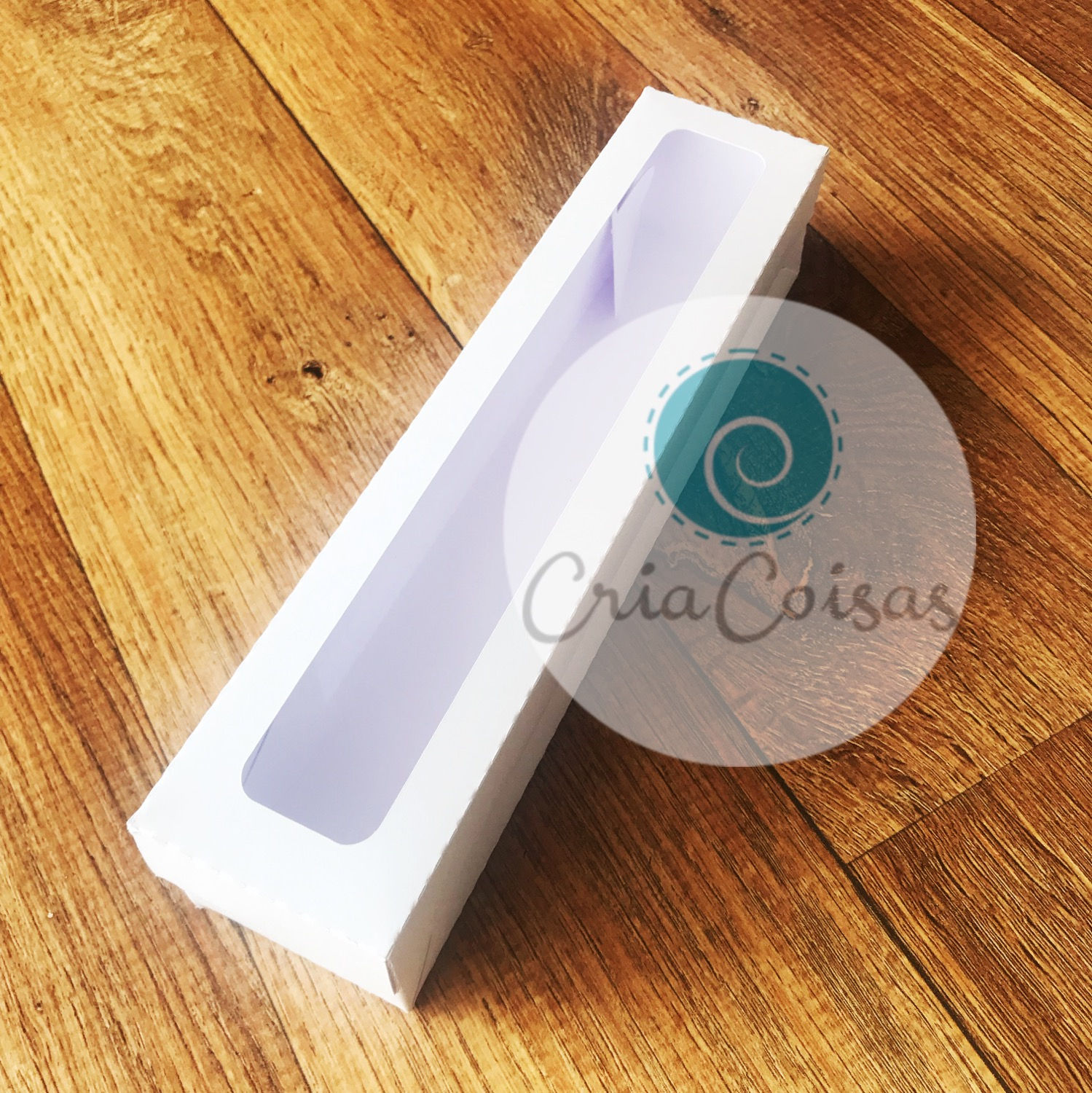 Caixa com tampa 20,5x4,5x4cm (sem cola)