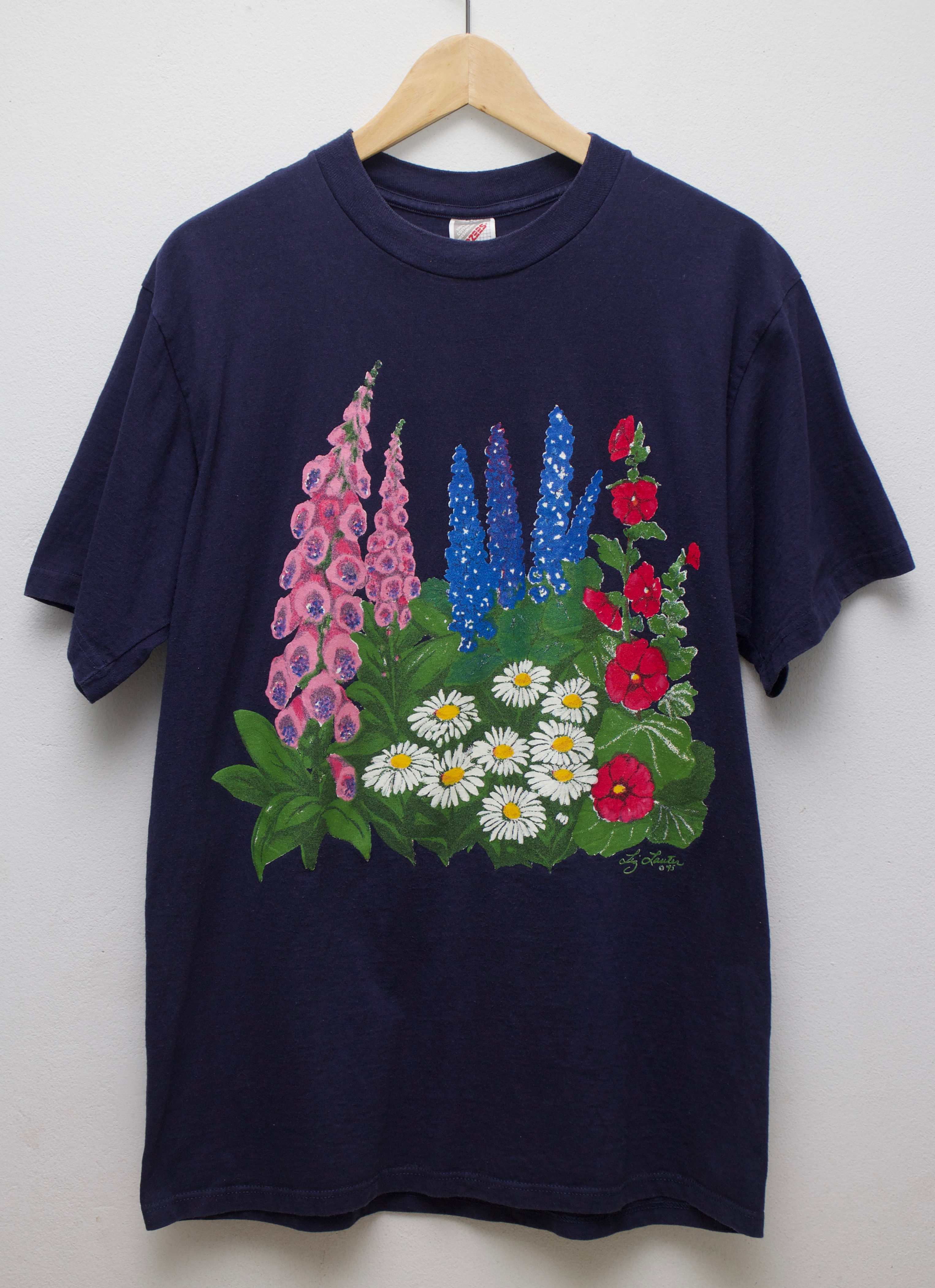 เสื้อยืดมือสอง งานเก่าลายดอกไม้ ตอกปี 95 Made in USA (L/อก21"/ยาว30")T114