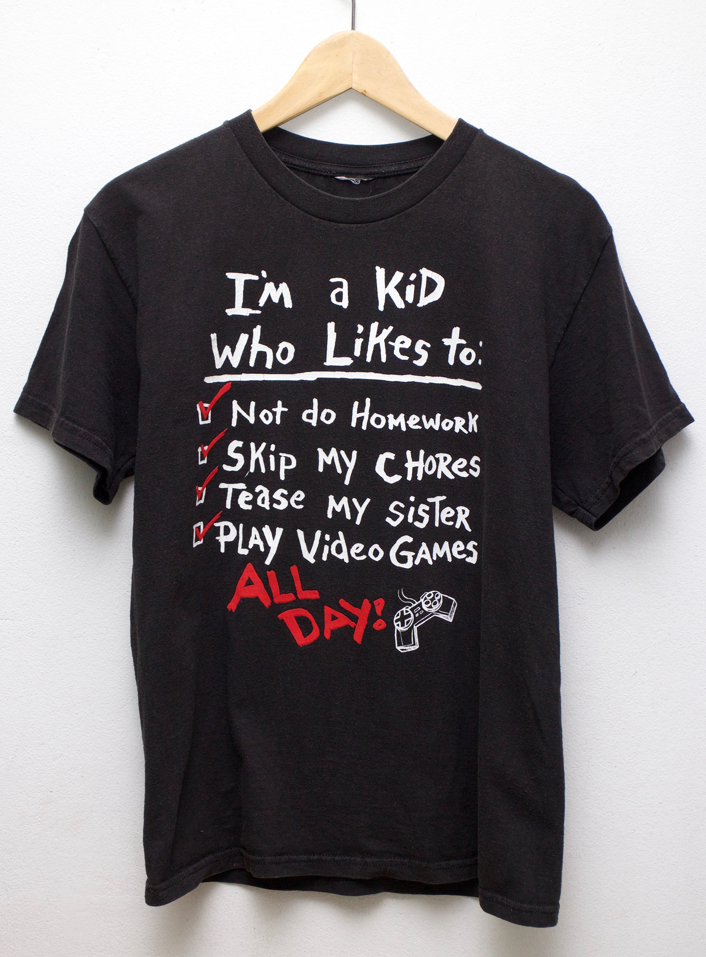 เสื้อยืดมือสอง เนื้อหาเจ็บ I'm a kid who likes to (S/อก19"/ยาว25.5")T093