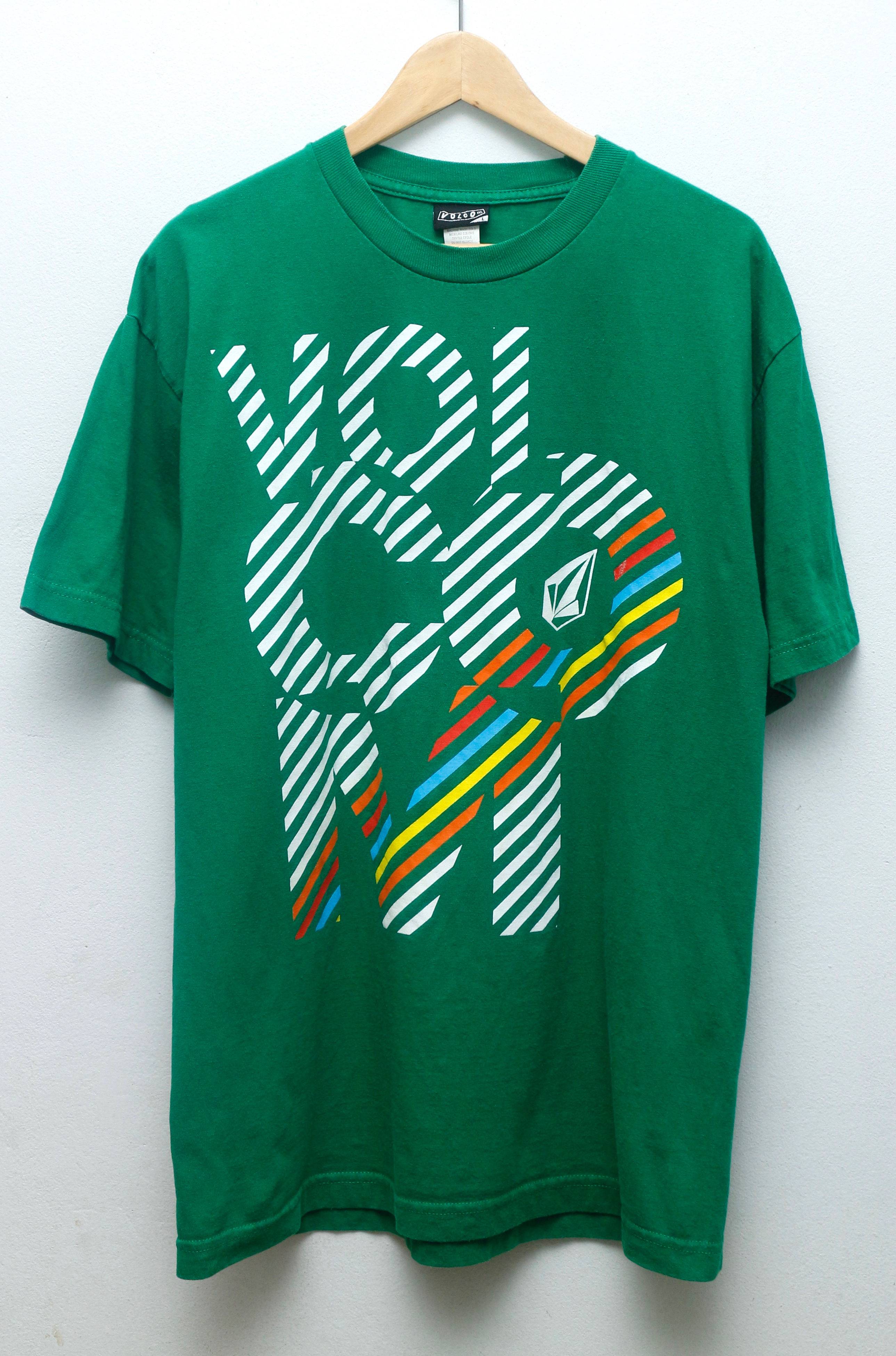 เสื้อยืดมือสอง Volcom (L/อก21"/ยาว30")T307