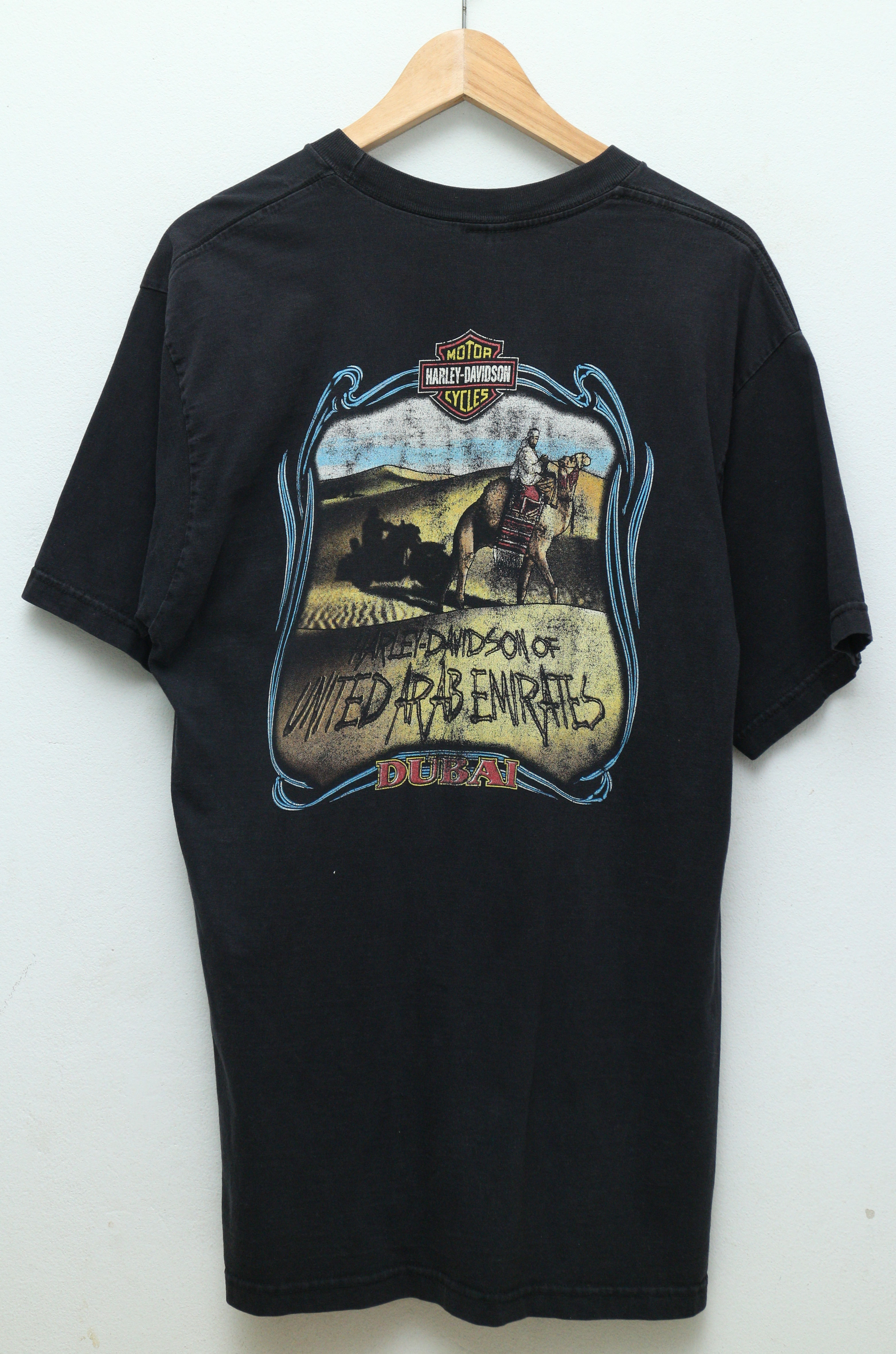 เสื้อยืดมือสอง Harley-Davidson Dubai ฮาเล่ย์ ดูไบ  (ไซส์L/อก"22/ยาว32")T399