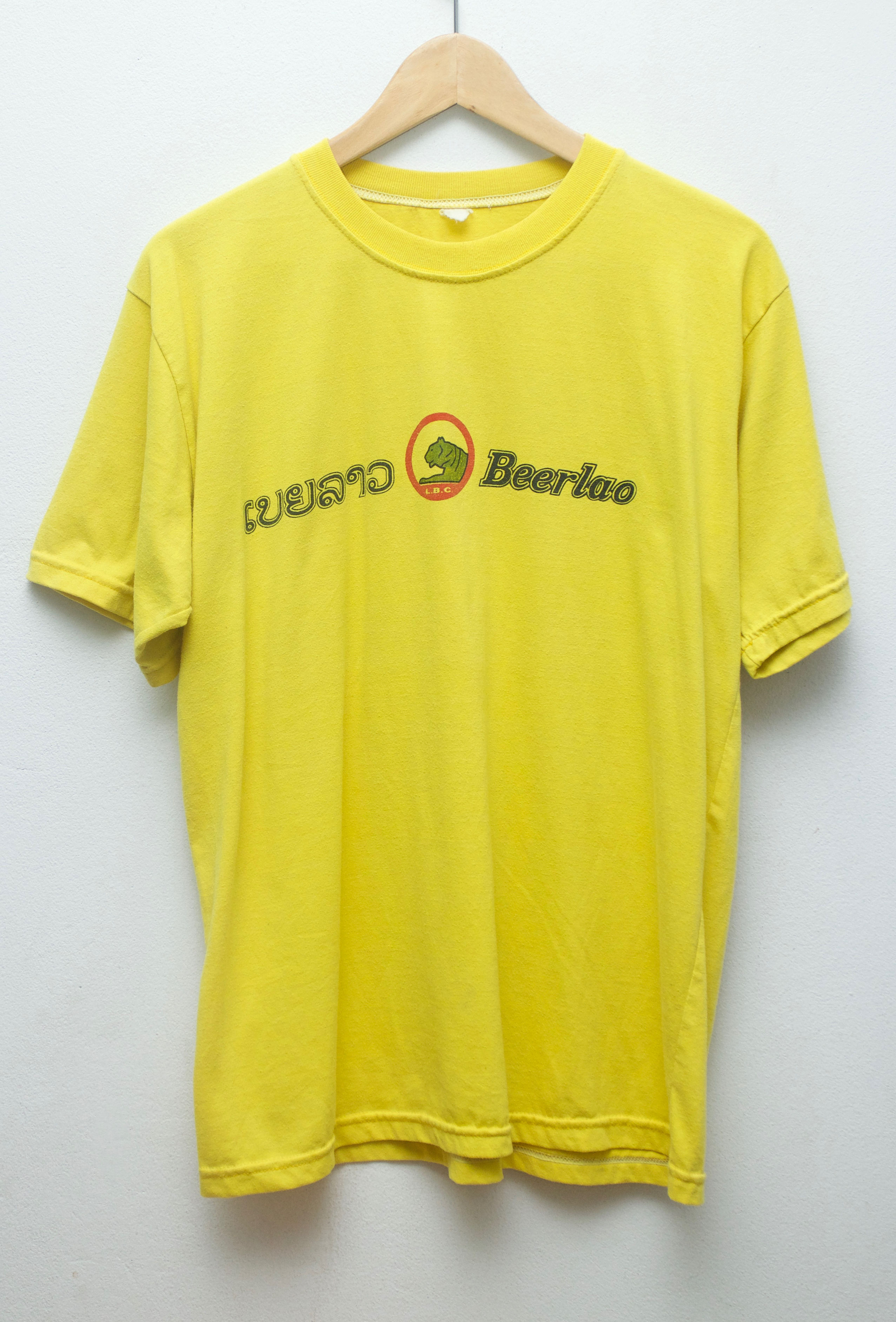 เสื้อยืดมือสอง เบยลาว ลายหน้าหลัง (L/อก21"/ยาว27")T272