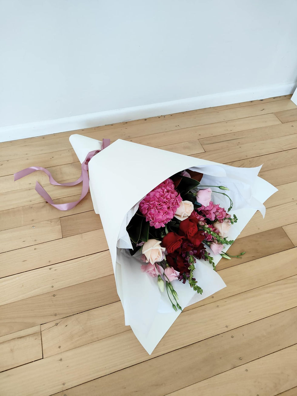 Thumbnail: Adore - Bouquet