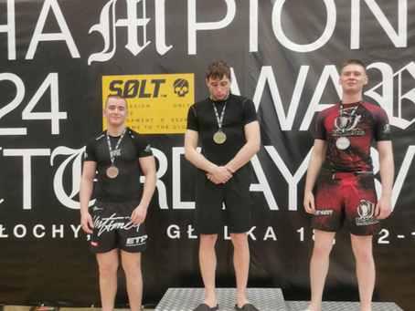 Sukcesy zawodników Akademii Sportów Walki Next Level na Turnieju SOLT w Warszawie.