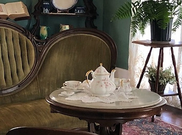 Lilian parlor 2021_edited_edited.jpg