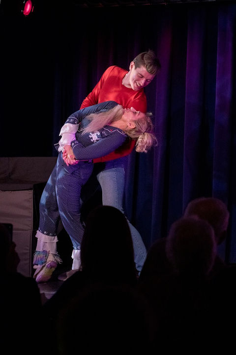 Leslie and audience participant