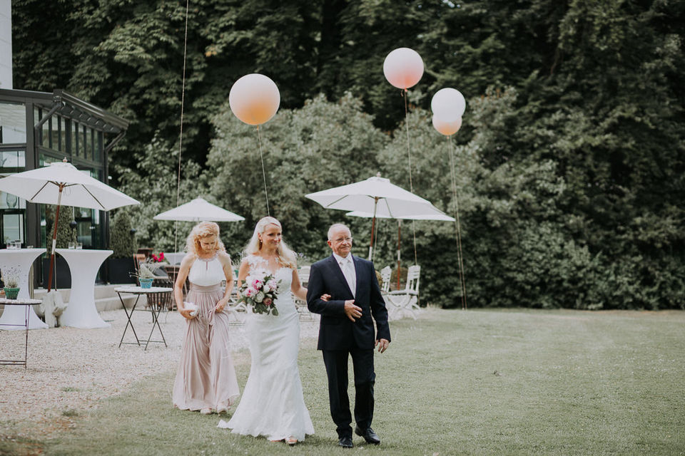 Hochzeitsfotograf Gut Bliestorf Frau Winterot Lübeck-38.jpg