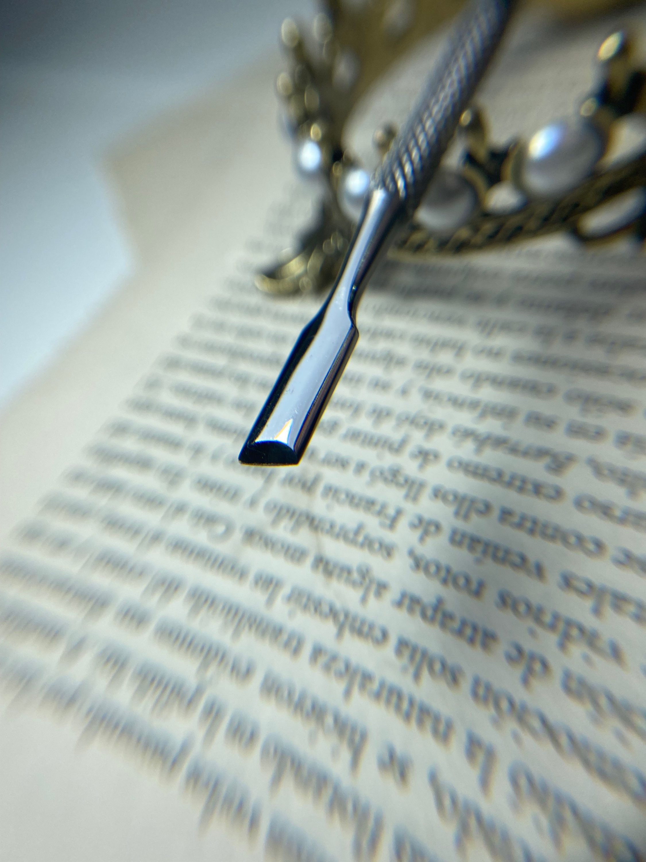 Repujador de cutícula dans 101 