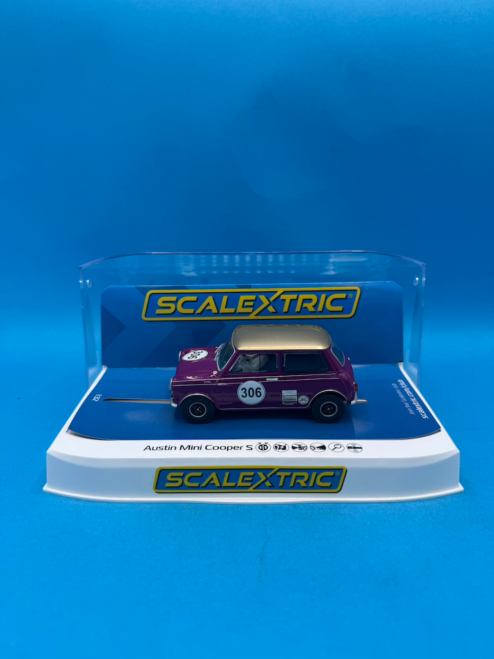 Scalextric C4545 Austin Mini Cooper S Jo Polley