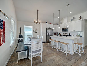 Dining Area (3).jpg