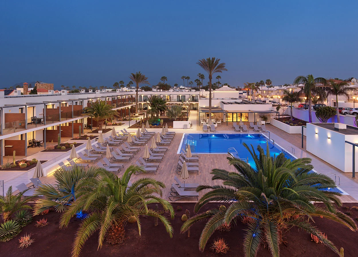 Ocean Dreams Pool View
