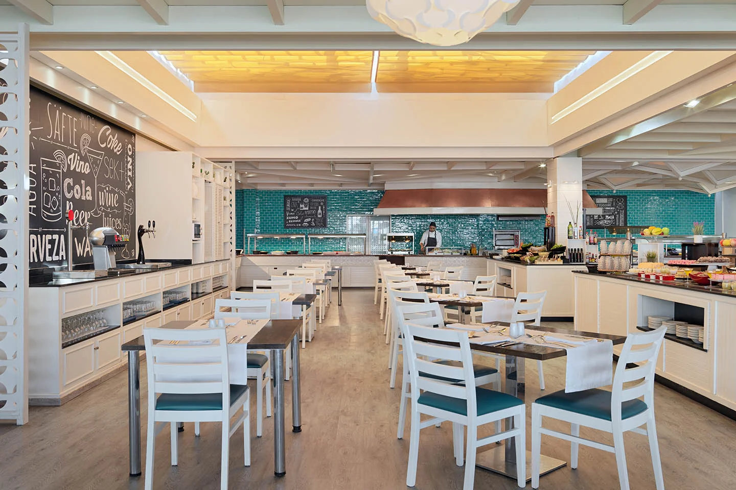 Restaurant at the Suites