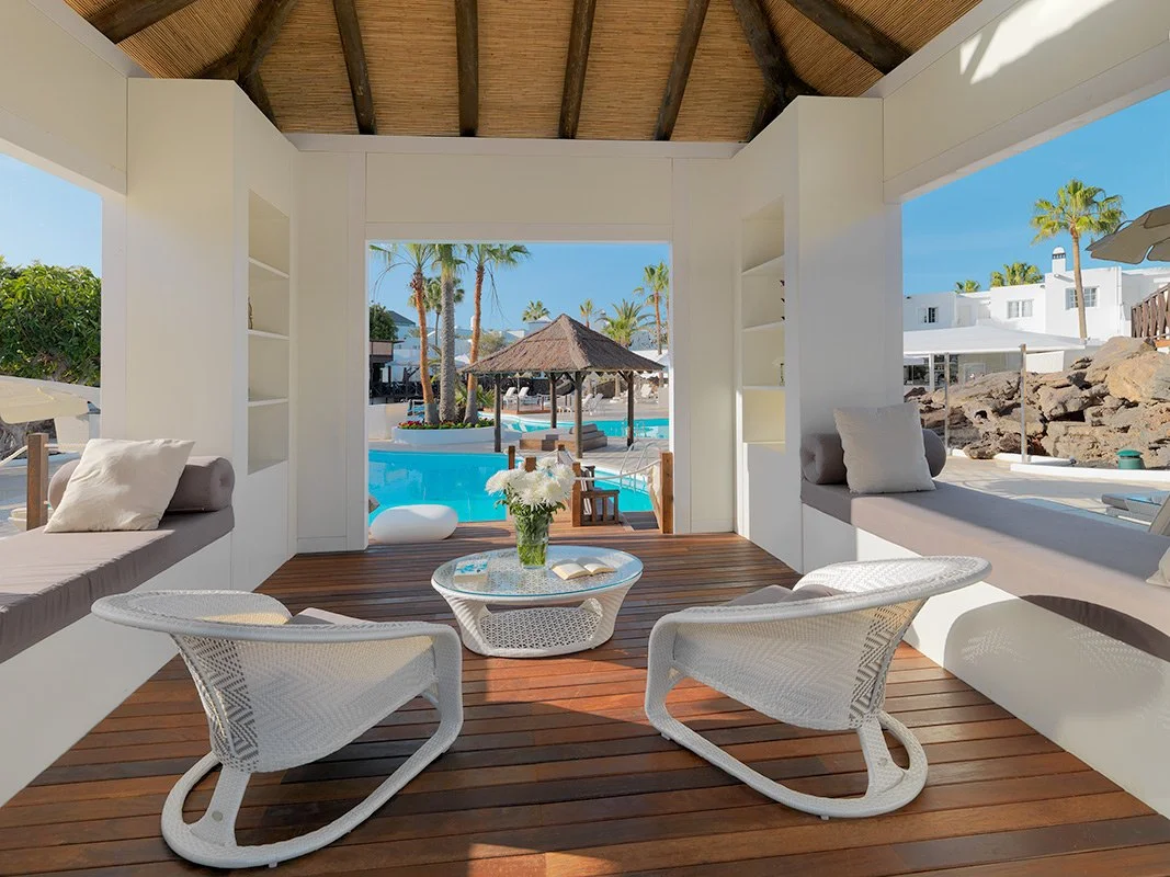 White Suites Terrace