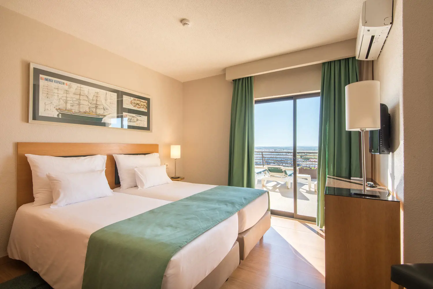 Vila Galé Marina Hotel Room