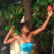 photographie d'un mannequin pour un catalogie d'une créatrice de mode par Marc Finot