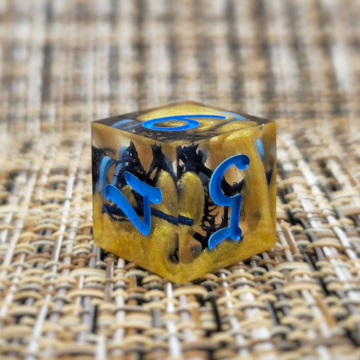 Gold Lava - Single D6