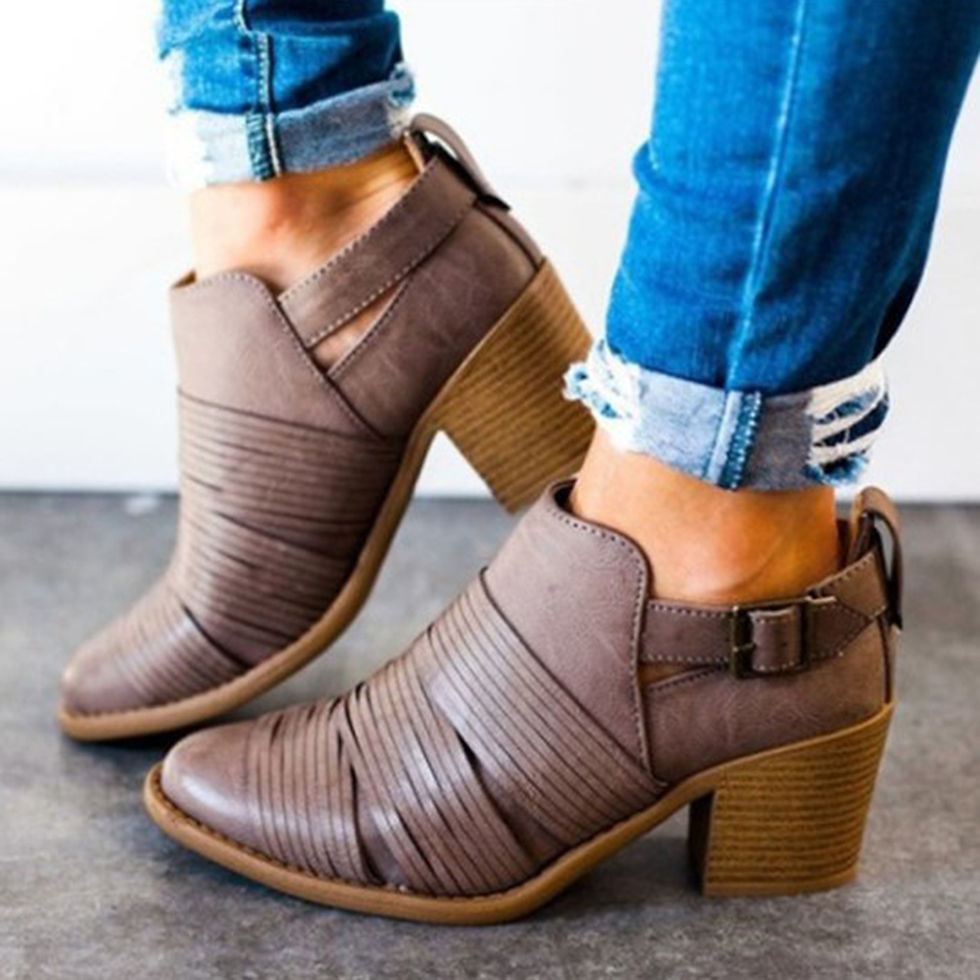 Thumbnail: Plus Size Women Comfy Pointed Toe Buckle Chunky Heel Short Ankle Boots
