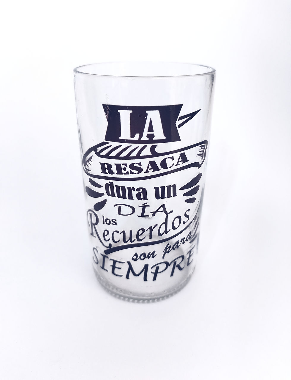 Miniatura: **VASO DE VIDRIO DECORATIVO ESTILO TRADICIONAL Y COLORIDO**