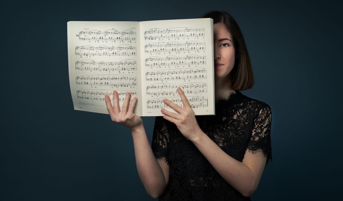 Hannah Murer Right Face