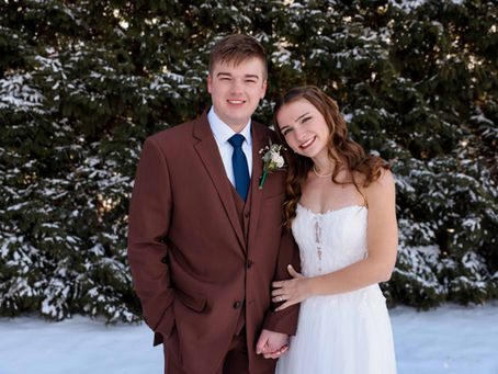 December weddings are truly magical.