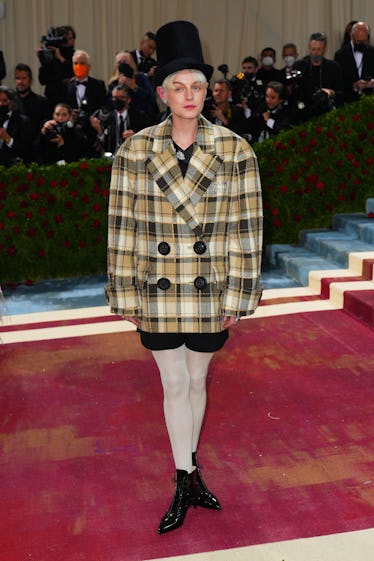 Emma Corrin attends The 2022 Met Gala Celebrating "In America: An Anthology of Fashion"