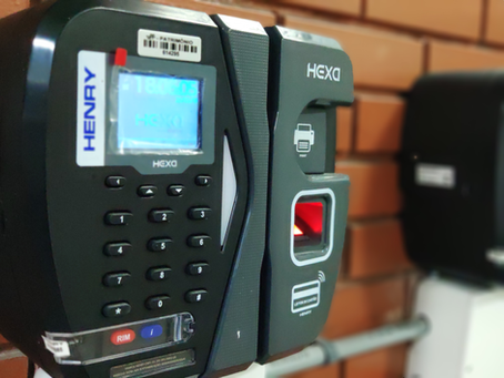 O ponto eletrônico não acabou, basta de mentiras da reitoria