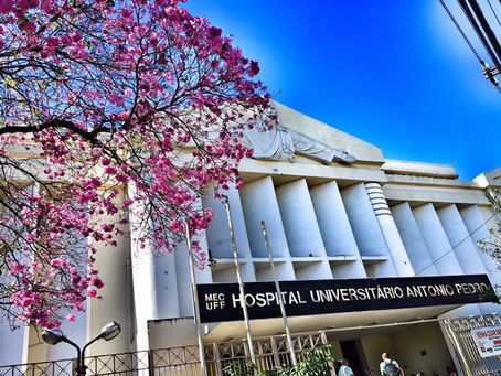 Gestão do HUAP não divulgou procedimento para retorno de vacinados