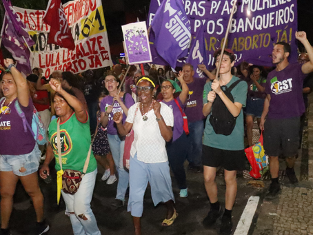 SINTUFF presente na manifestação do Dia Internacional da Mulher, no Centro do Rio
