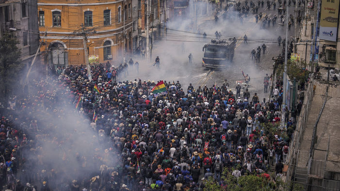 SINTUFF manifesta solidariedade à luta do povo boliviano e repudia a repressão