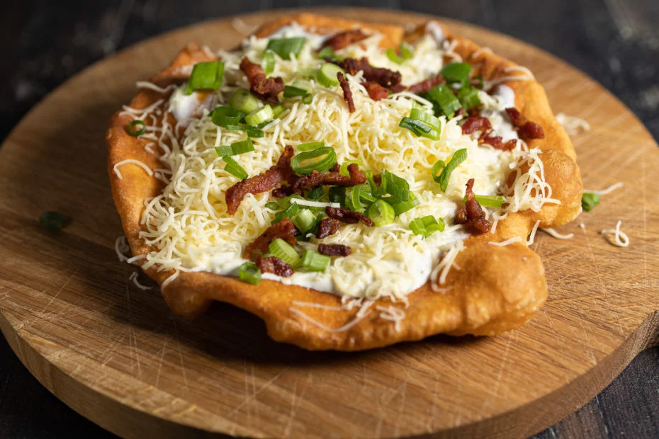 Langos-3-930x620.webp