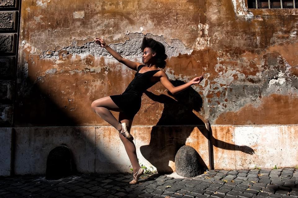Writer: Gwen Rakotovao - DANSE